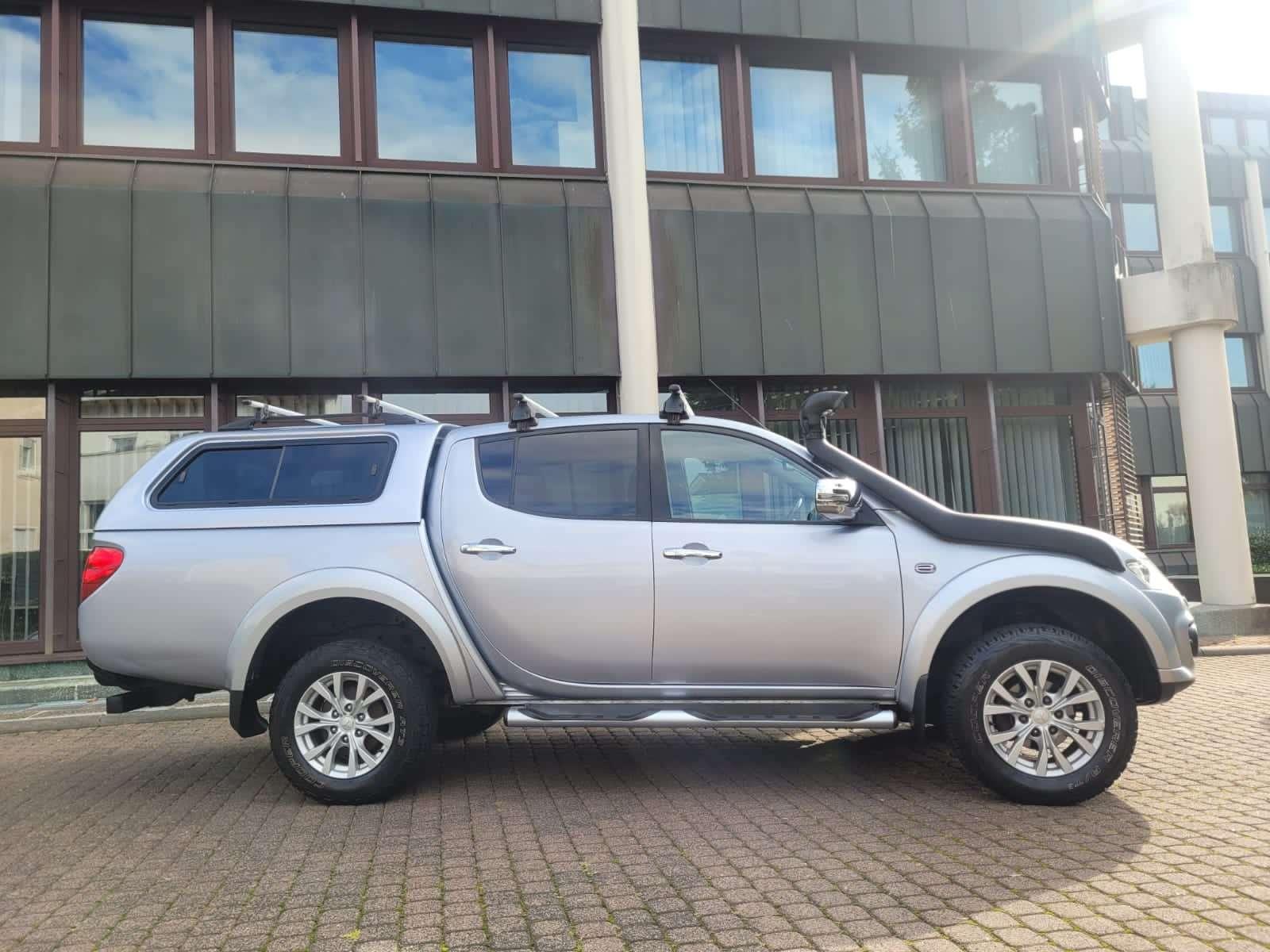 Mitsubishi L200 Diamant Edition 4WD Aut.-HARDTOP-AHK 3000 K