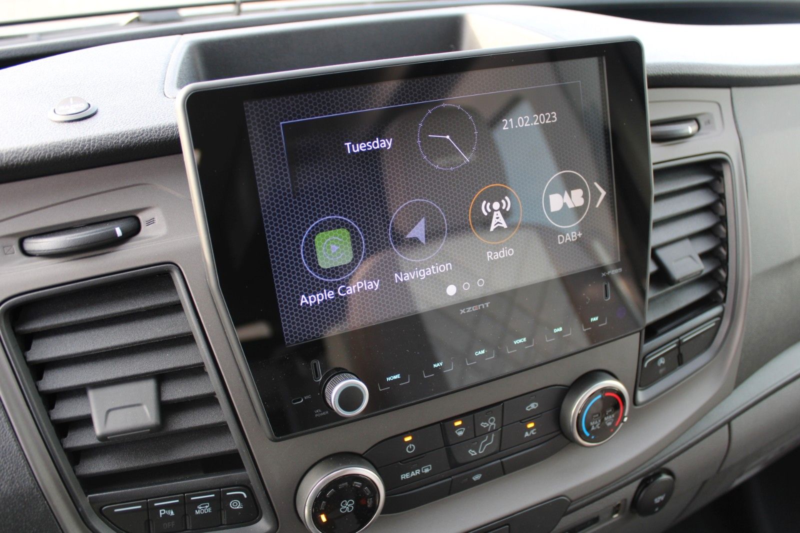 Fahrzeugabbildung Bürstner Ford SIGNEO Schlafdach Automatik SOFORT