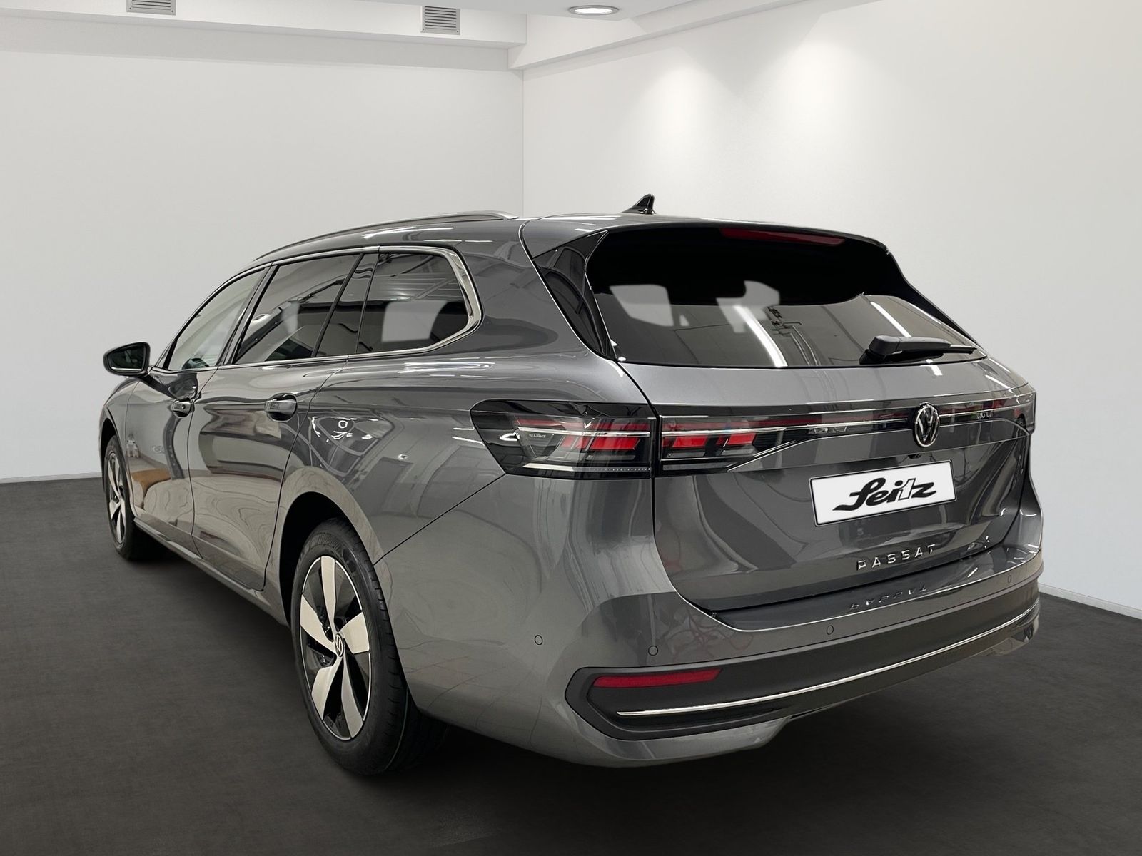 Volkswagen Passat Variant 2.0 TDI Business AHK HEAD-UP MAT foto 5