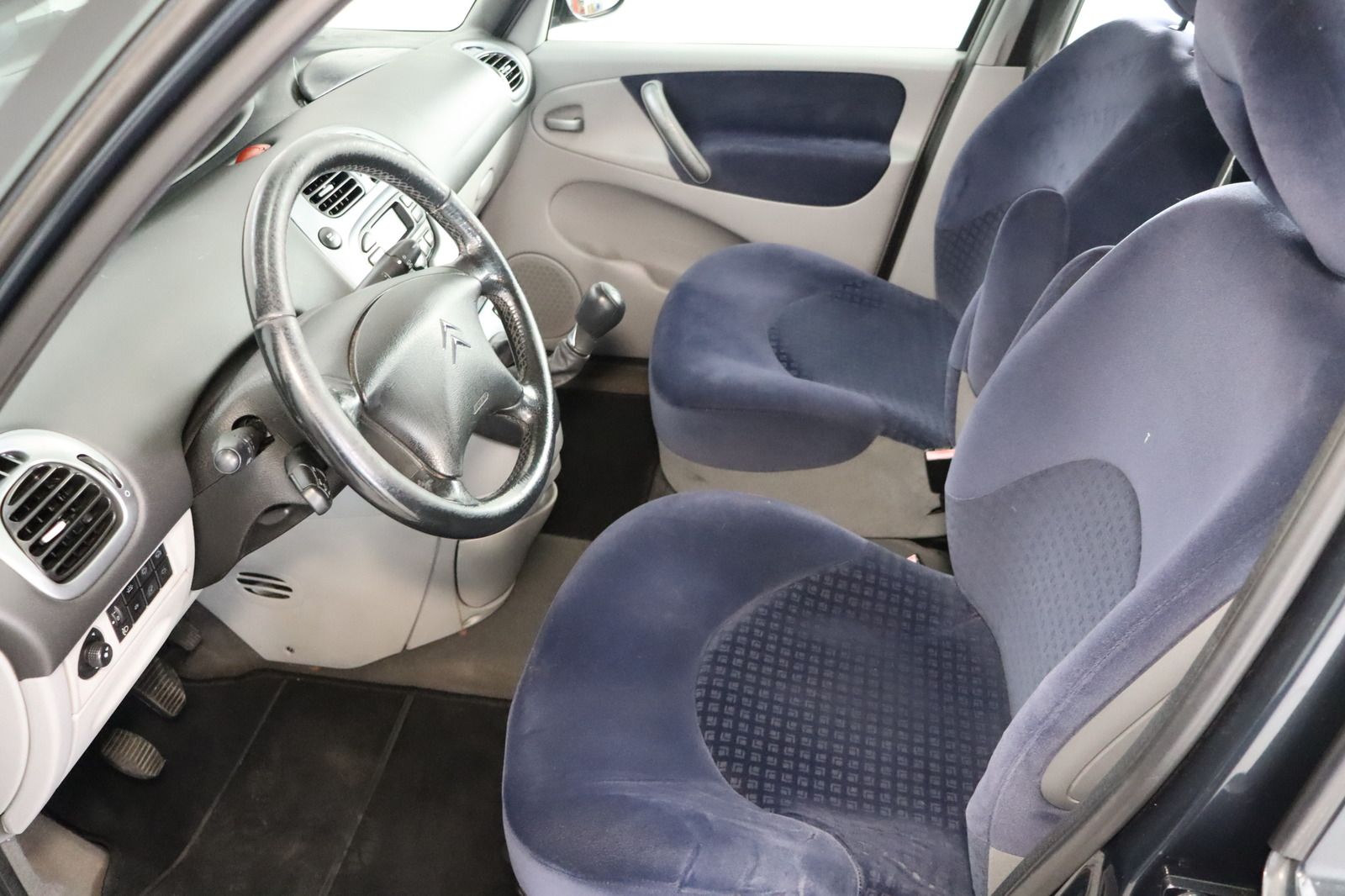 Fahrzeugabbildung Citroën Xsara Picasso 1.6 16V Style