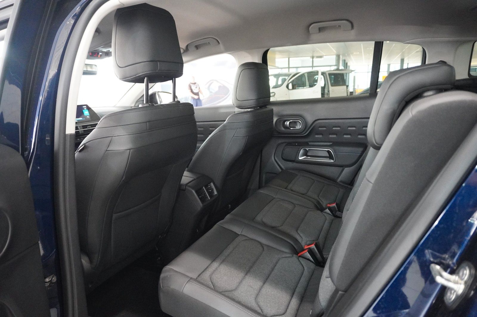 Fahrzeugabbildung Citroën C5 Aircross PLUS 145 E-DSC NAVI/LED/KAMERA/DAB+