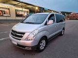 Hyundai H-1 Grand Starex 8-Sitzer - gebrauchte Hyundai H-1 aus dem Jahr 2009