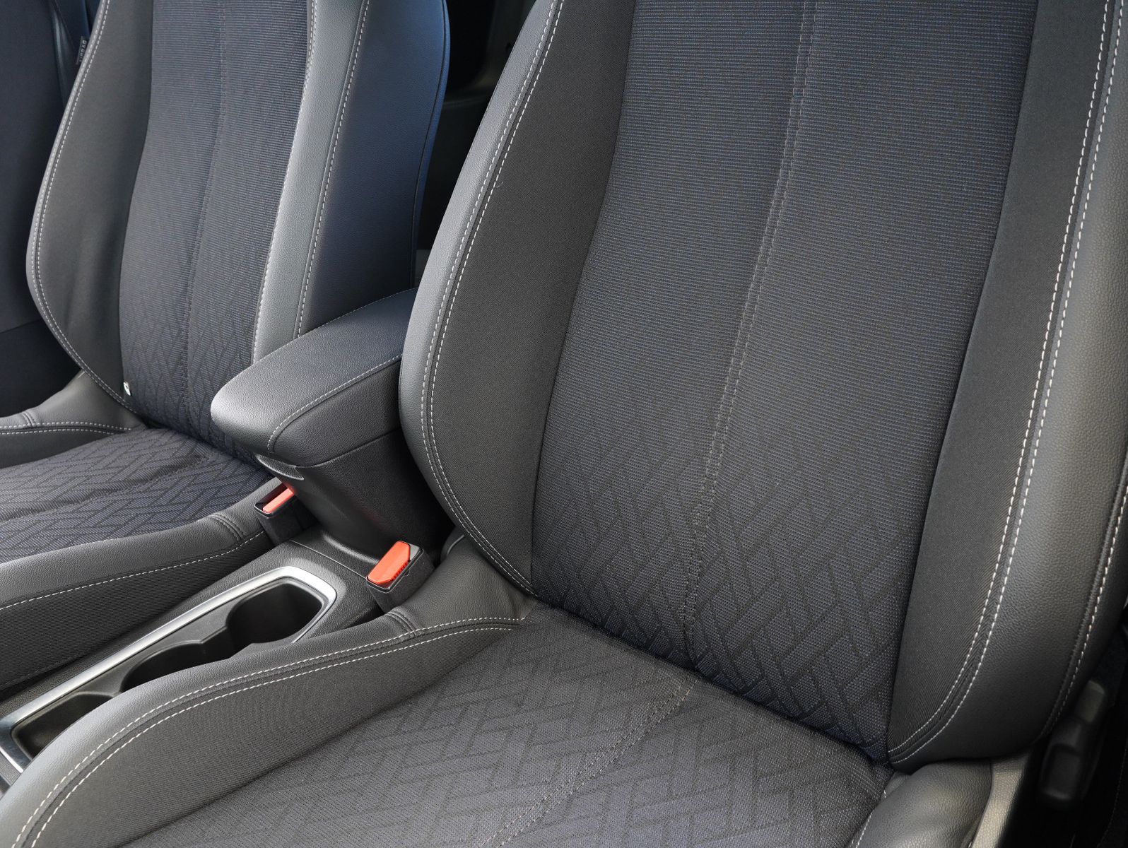 Fahrzeugabbildung Opel Corsa F e Elegance LED/CARPLAY/DAB/11KW/SOH