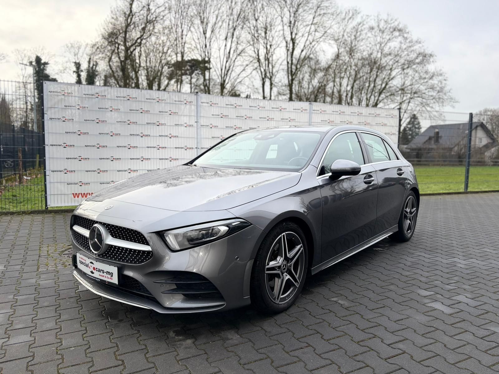 Mercedes-Benz A 200 d AMG 18´´ Alu Navi AHK MBUX foto 2