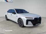 BMW M760e xDrive M PERFORMANCE | MASSAGEFUNKTION - BMW M760 in Berlin