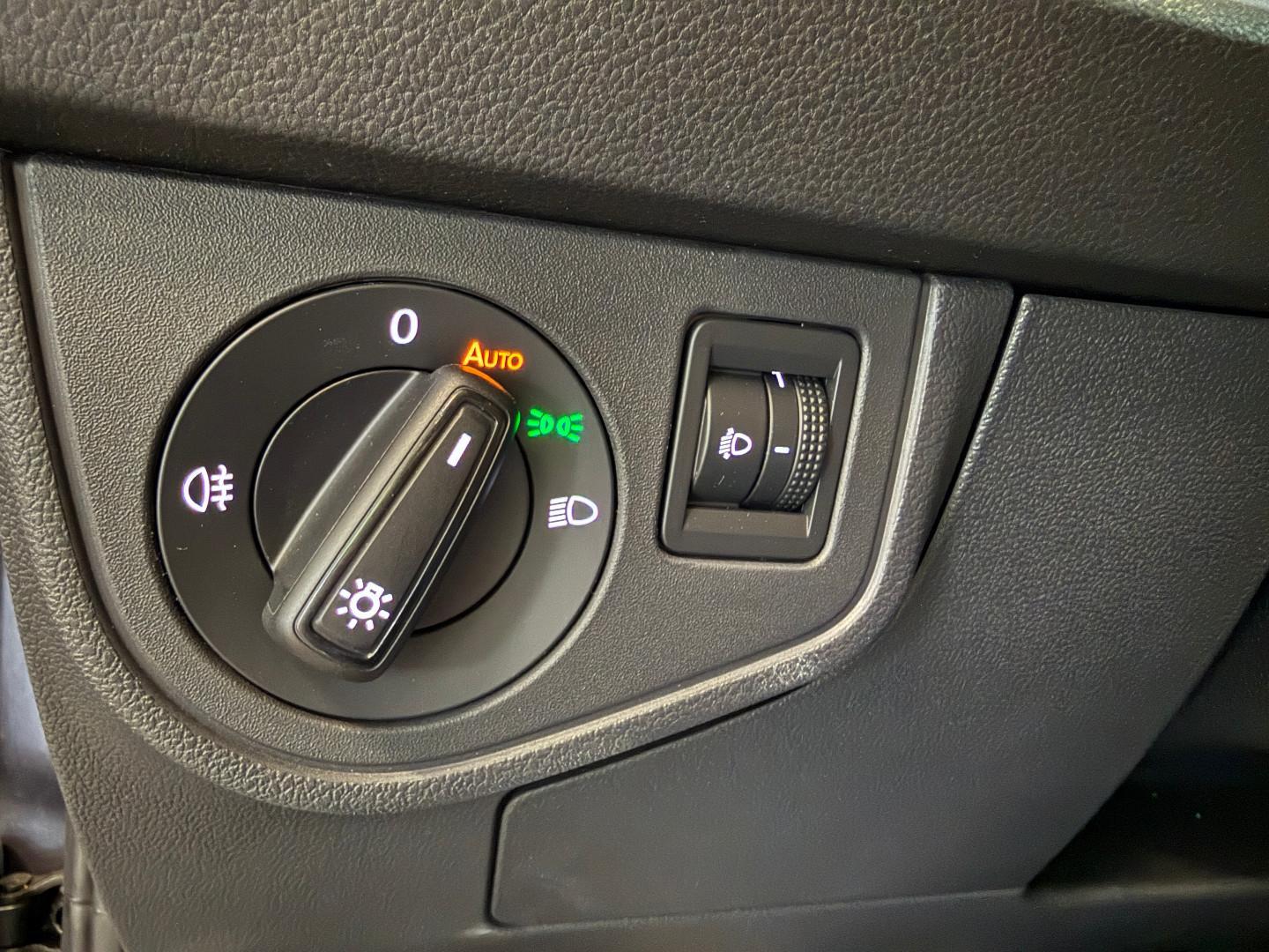 Volkswagen Polo VI Goal SITZHEIZ ALU PDC VW GARANTIE, миниатюра 23