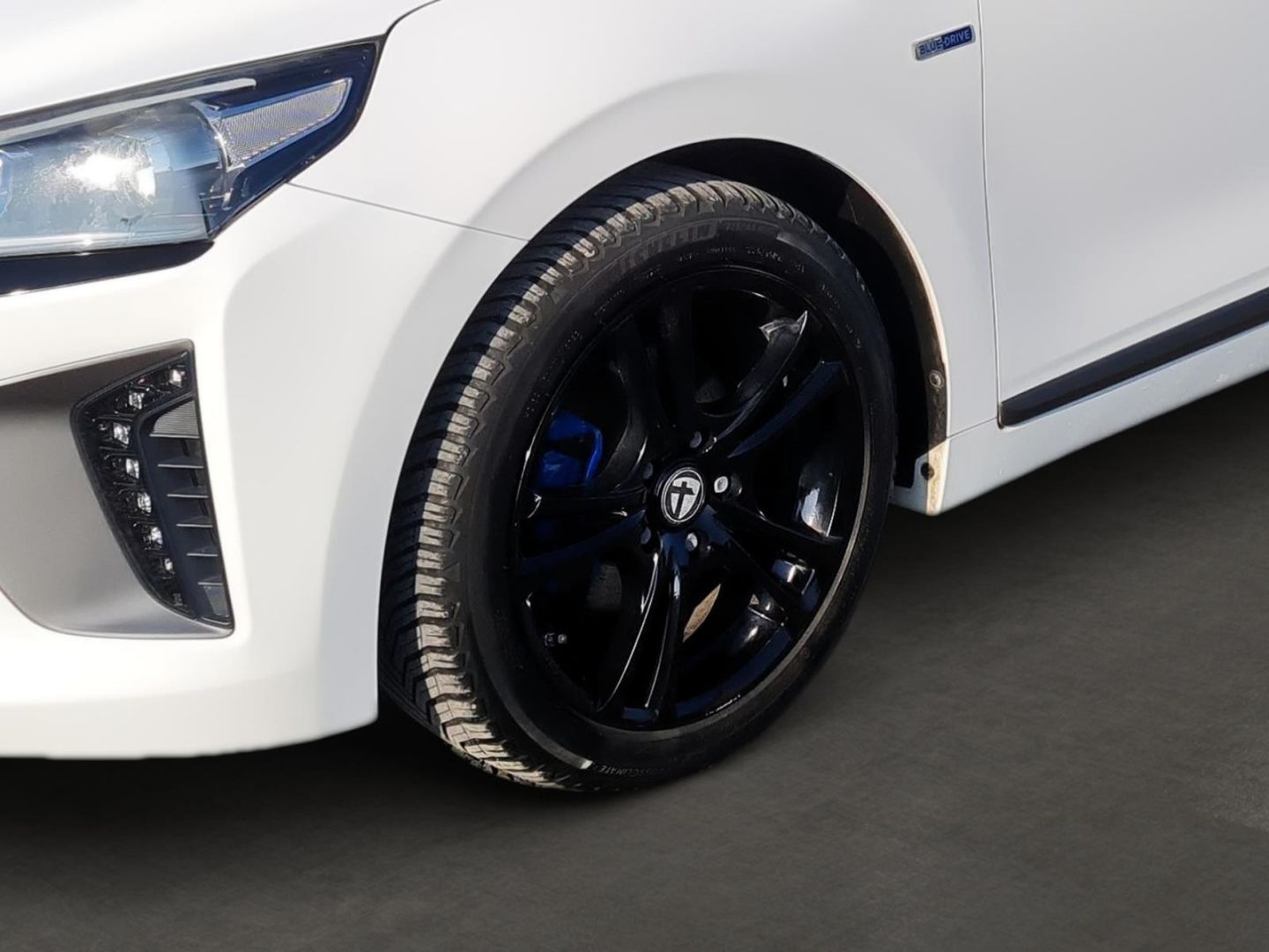 Fahrzeugabbildung Hyundai IONIQ 1.6 GDi HEV ELECTRO PREMIUM ALLWETTER+PDC