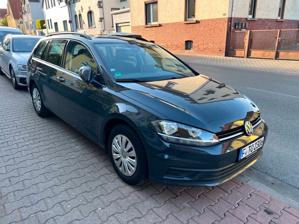 Image of Volkswagen Golf