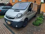 Opel Vivaro Transporter - Opel: Transporter