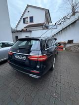 Mercedes-Benz E 300 de 4MATIC T AVANTGARDE 8-Fache Bereifung - Mercedes-Benz E 300 in Mannheim