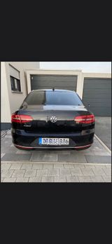 Volkswagen Passat 2.0 TDI SCR DSG Highline ACC LED NAVI - Volkswagen Passat: Highline TDI