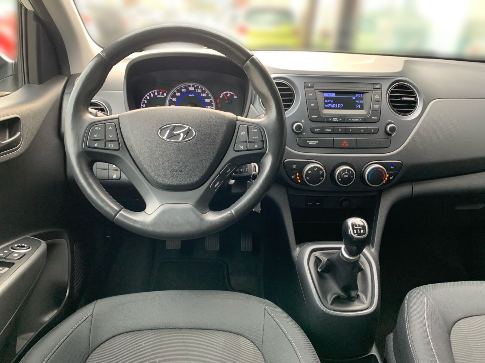 Fahrzeugabbildung Hyundai i10 1.0 Trend Sitzheizung