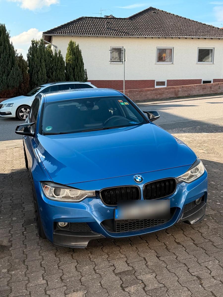 BMW 320