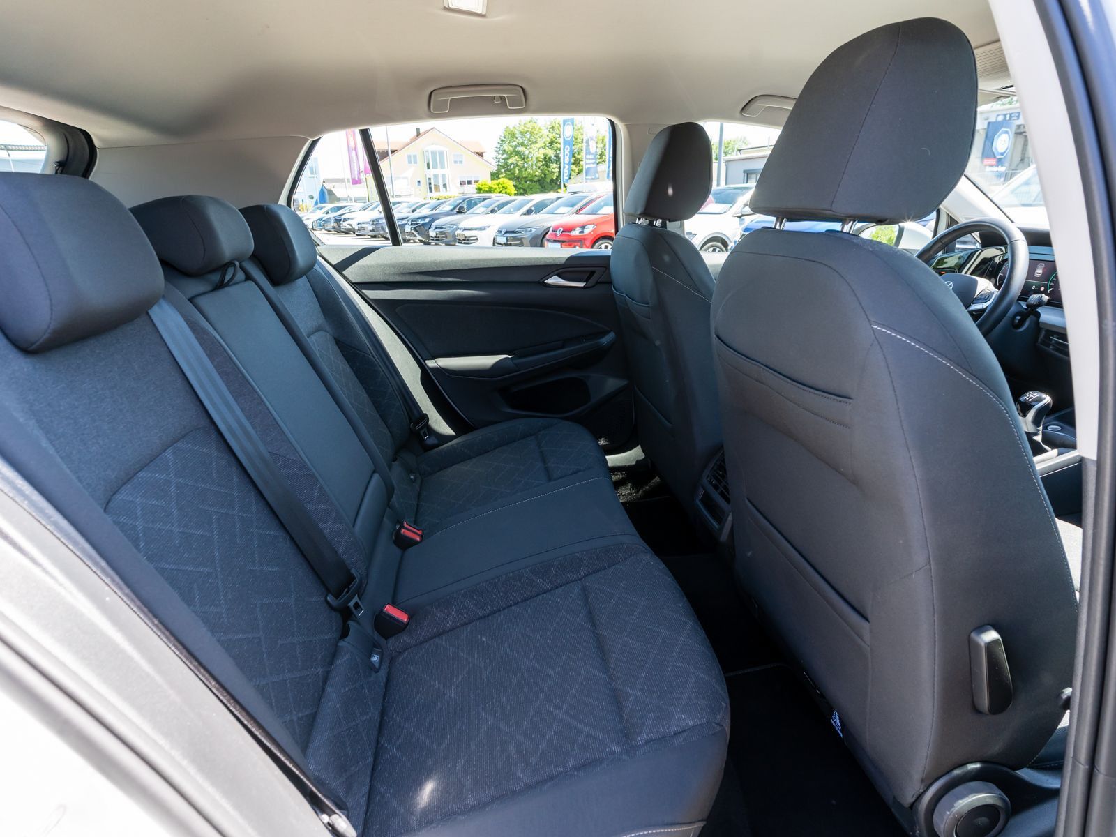 Volkswagen Golf - Bild 8