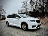 Chrysler Pacifica  Neue Reifen, Ölwechsel, Inspektion