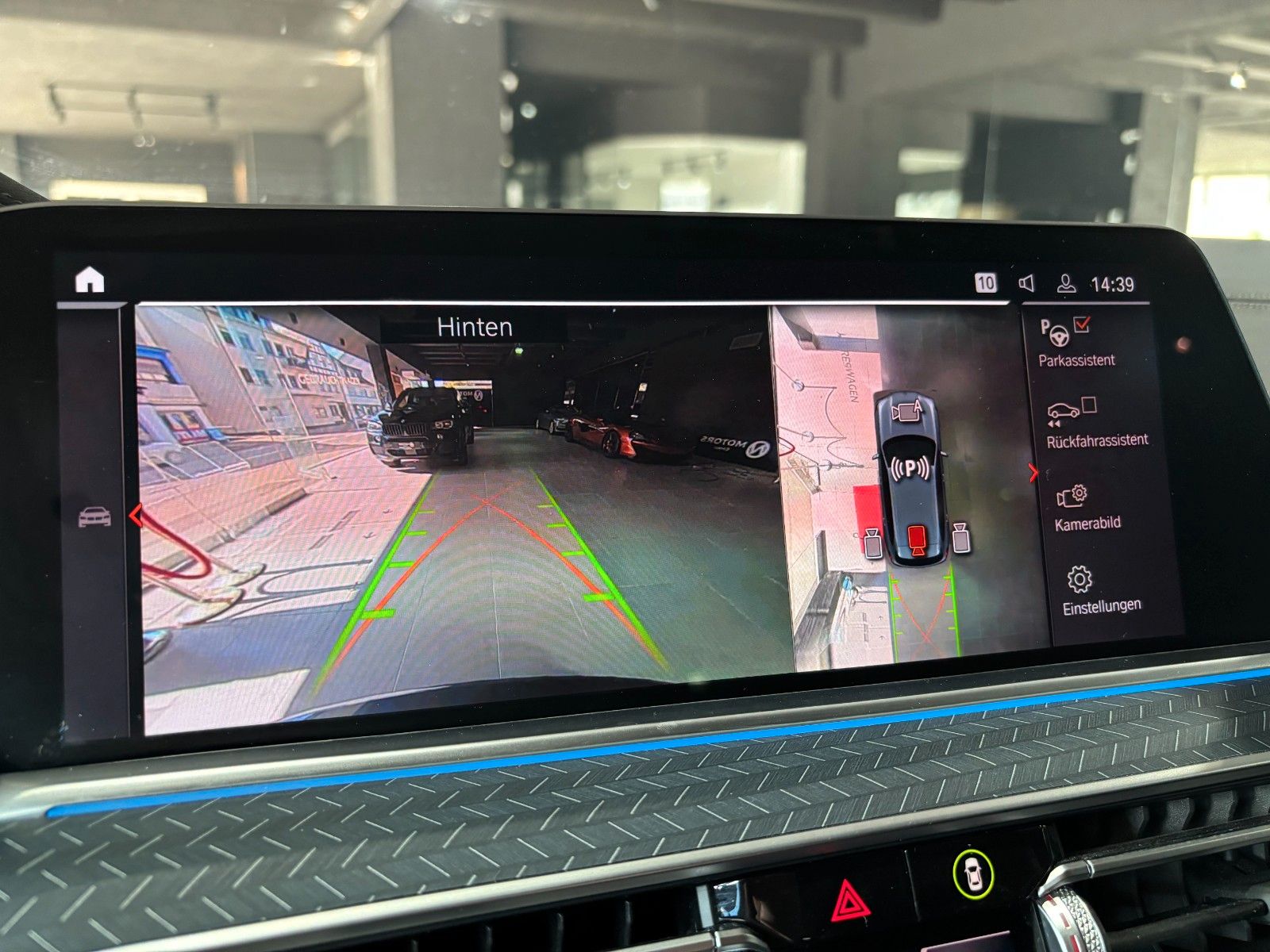 Fahrzeugabbildung BMW X5 xDrive 45e *M-Packet*HUD*360°Kam*Keyless