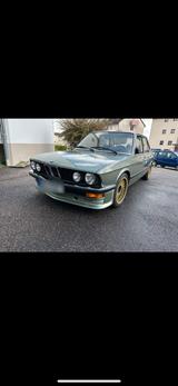 BMW e28 M52B28 - BMW M5: E28