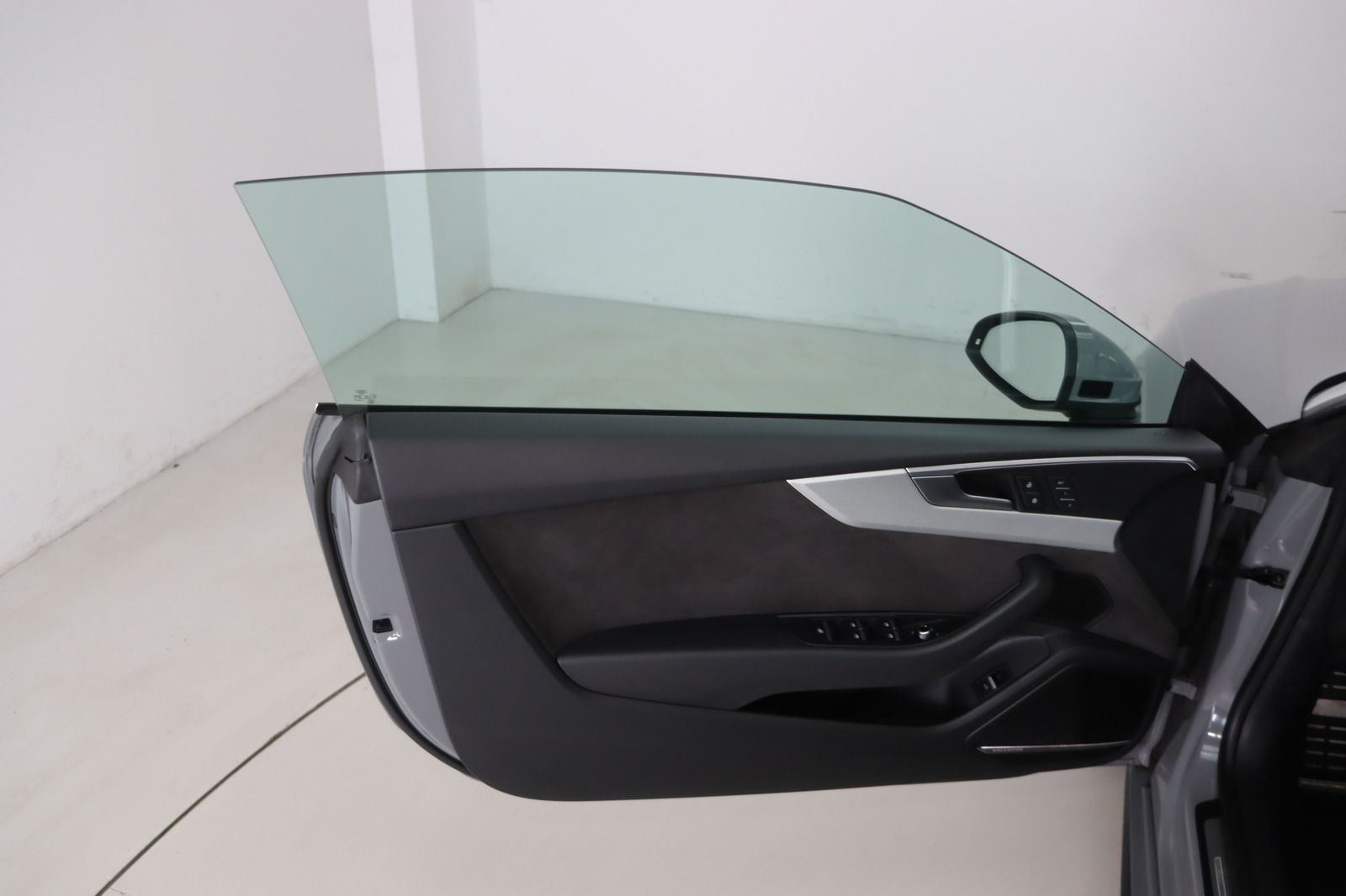 Fahrzeugabbildung Audi A5 Cabriolet 3.0 TDI Quattro S-line
