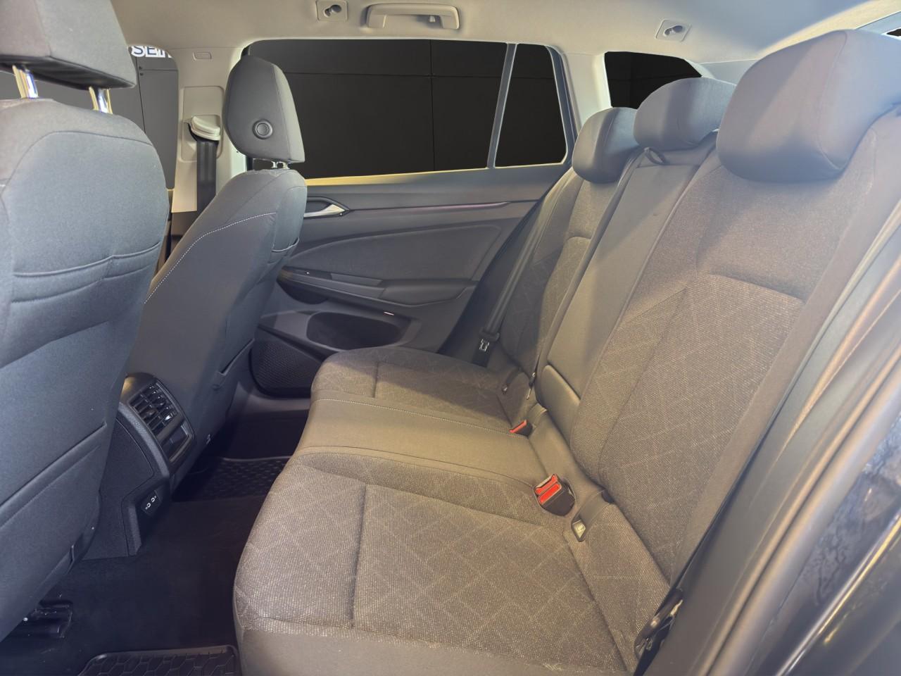 Volkswagen Golf Var. 2.0 TDI Life NAVI+ACC+LED+PDC+APP, миниатюра 12