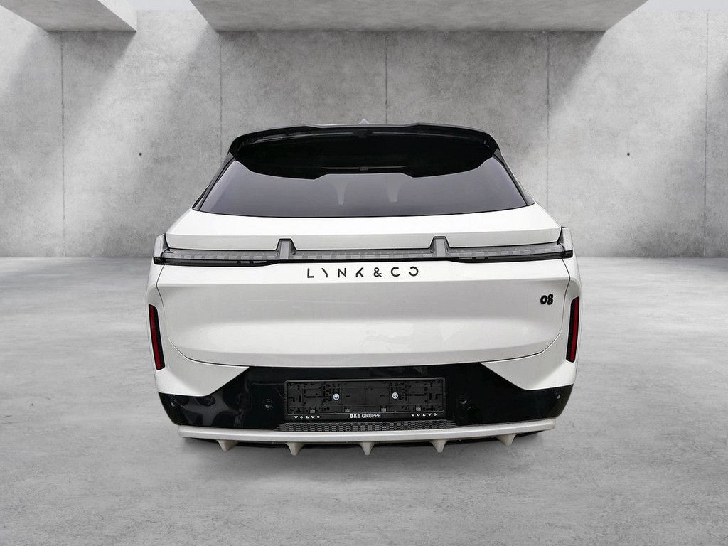 Lynk & Co 08