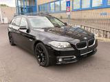 BMW 530 d xDrive Touring  Automatik / Navi/Pano/EU6 - BMW 530 in Köln