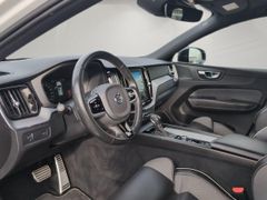 VOLVO XC60 2.0 Diesel  R Design~1steHand~gepflegt