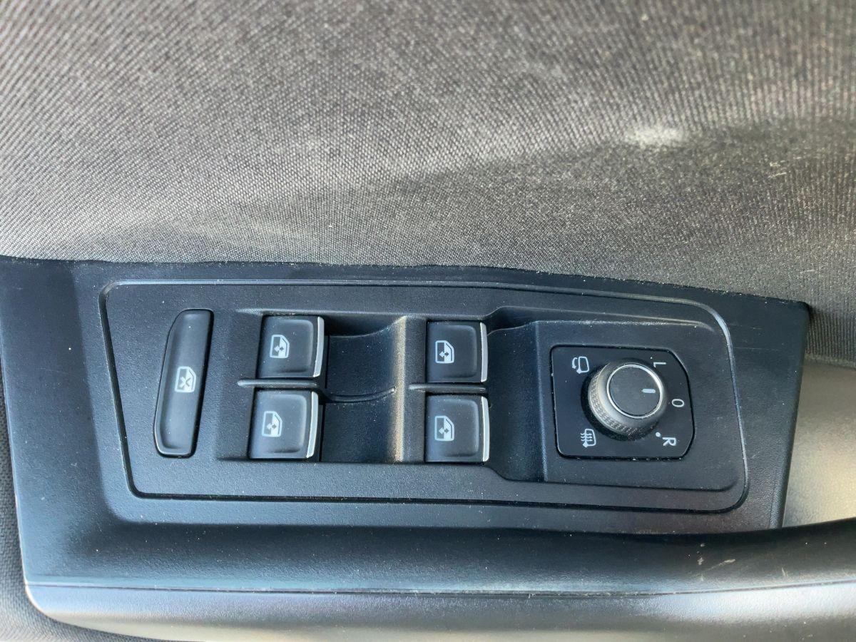 Volkswagen T-Roc 2.0 TDI UNITED NAVI+2xPDC+SHZ+APP+DAB+MFL, миниатюра 16