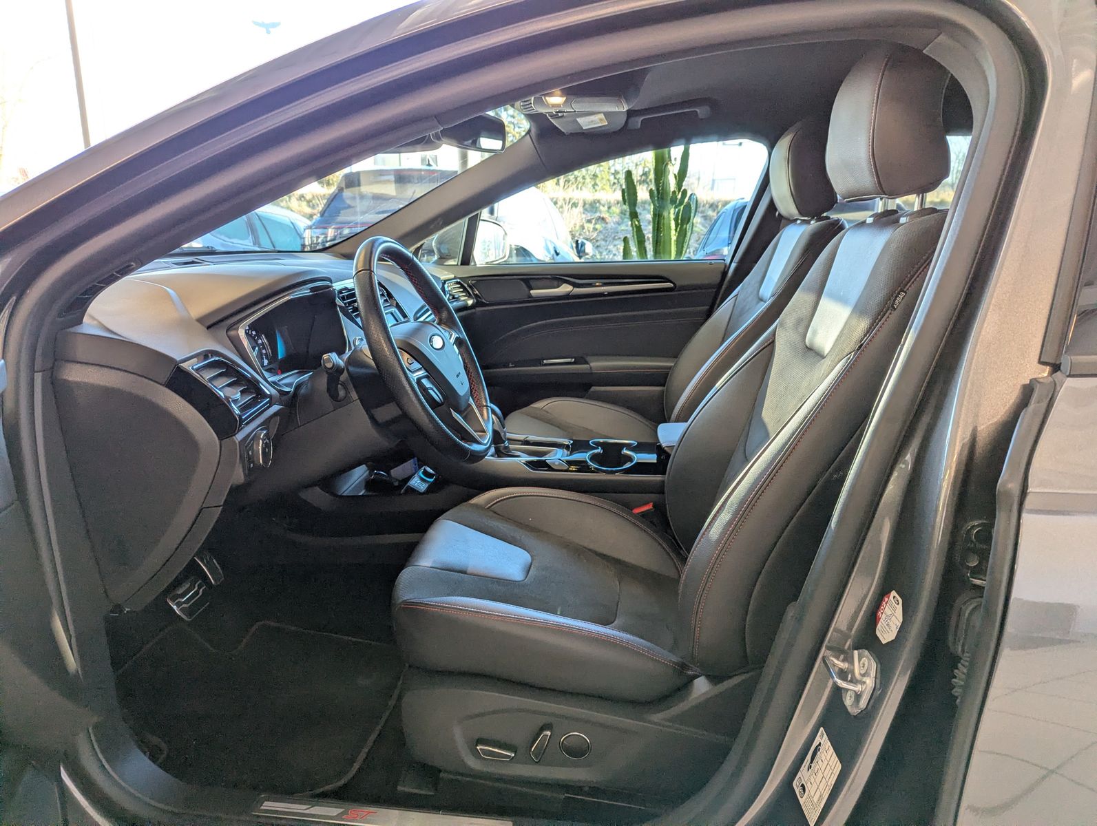 FORD Mondeo Hybrid ST-Line Leder LED ACC Cam Shz. AHK - Image 15