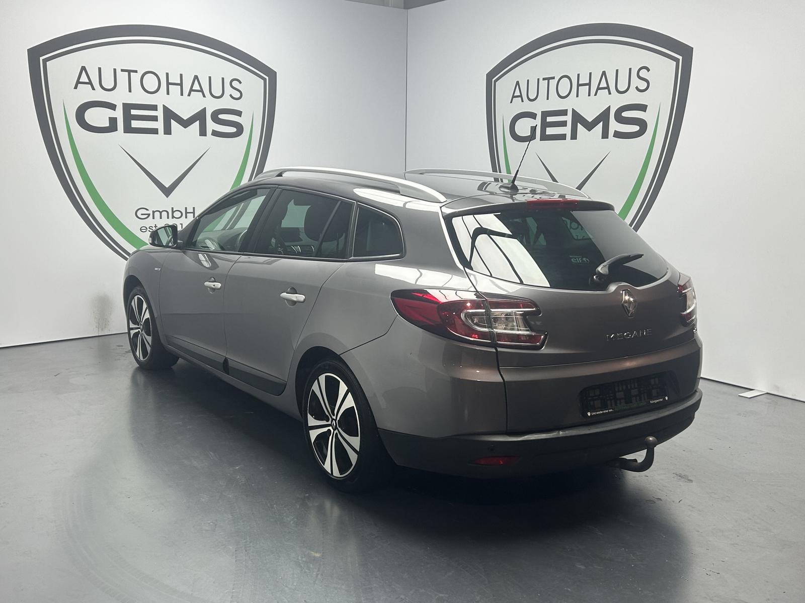Renault Megane 2011 — двигун 1.870 cm³, 131 HP (96kW)