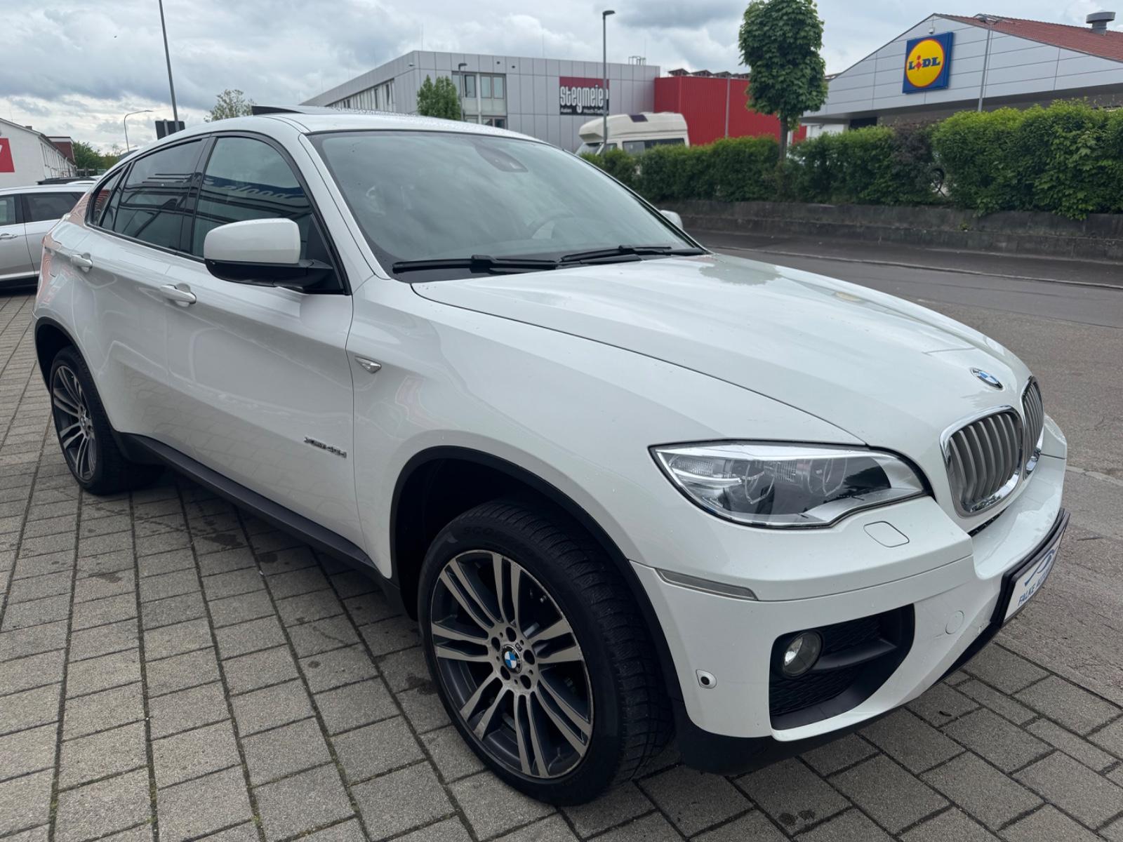 BMW X6 xDrive40d-LED-LEDER-SHD-STH-AHK-II HAND