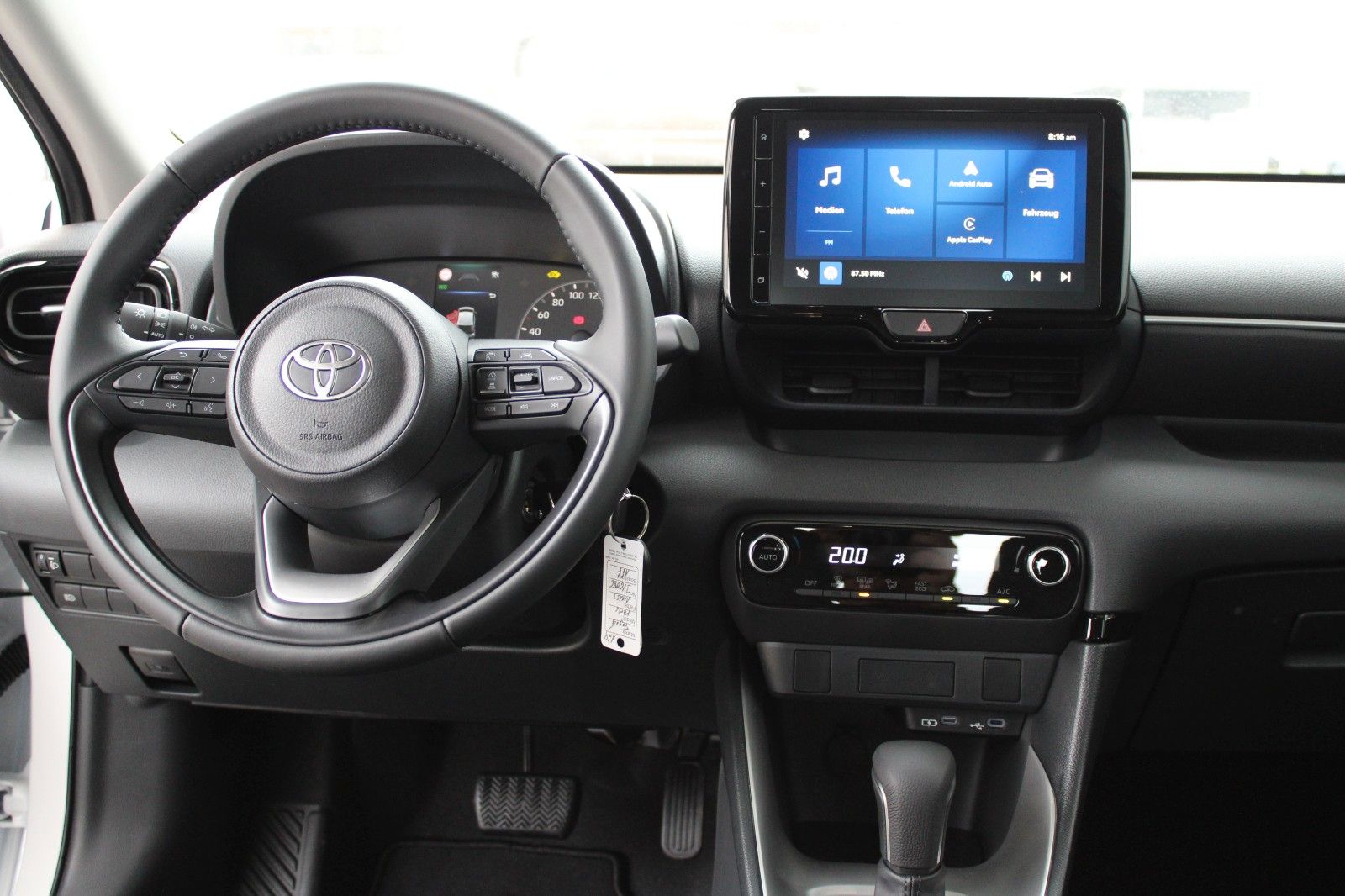 Fahrzeugabbildung Toyota Yaris Hybrid Comfort