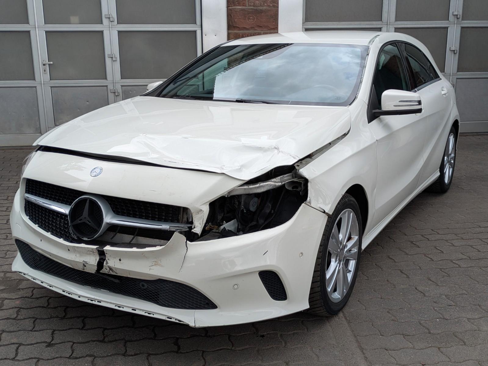 Mercedes-Benz A 200 CDI / Automatik / NAVI