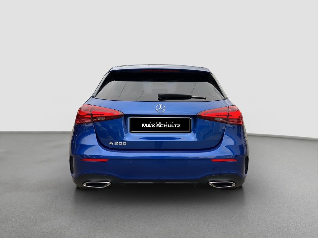 Fahrzeugabbildung Mercedes-Benz A 200 AMG*NIGHT*MULTIB*AHK*DISTR*TOTW*KEYL*KAM