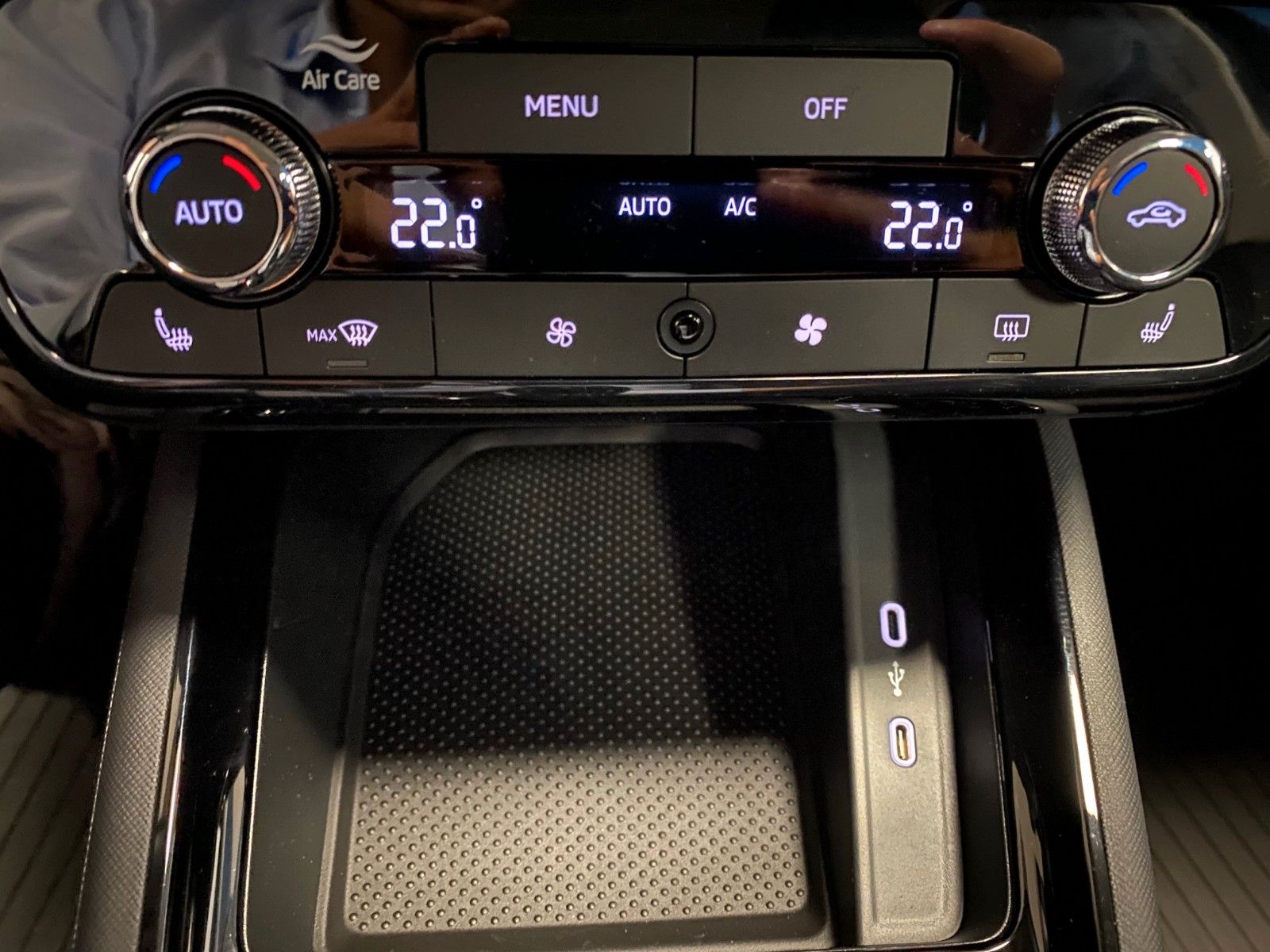 Fahrzeugabbildung SKODA Kamiq 1.0 TSI DSG Selection+KAMERA+PDC+16"Alu+BC