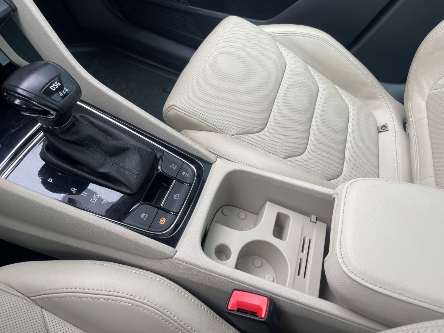 Fahrzeugabbildung SKODA Kodiaq Style 4x4 7-Sitzer Memory Sitzheiz&klima