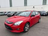 Hyundai i30 FIFA WM Edition Klima 8-fach 1. Hand - Hyundai i30 aus 2010 mit Diesel-Antrieb