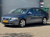 Volvo S40 2.0 D3 Momentum - Volvo S40: 2.4