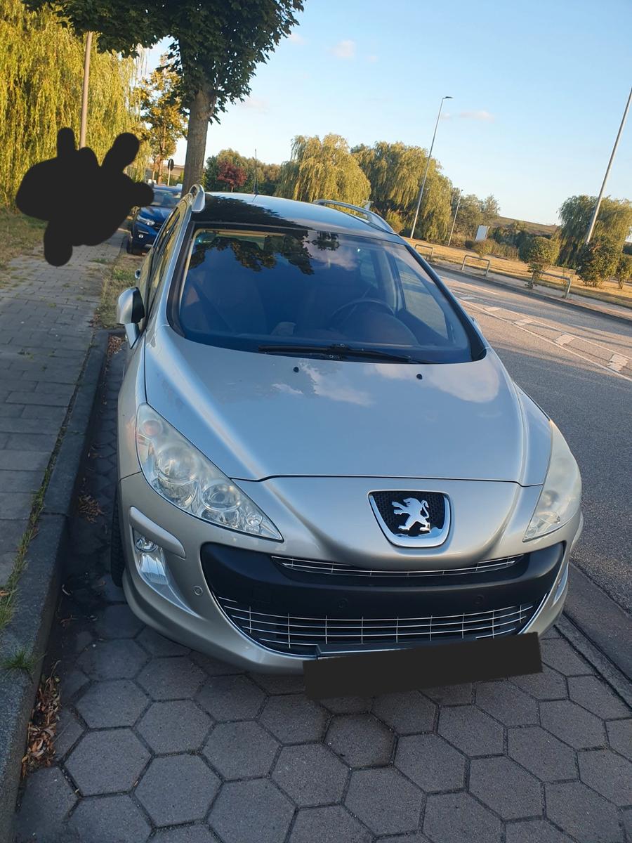 Peugeot 308 2013 — photo 12