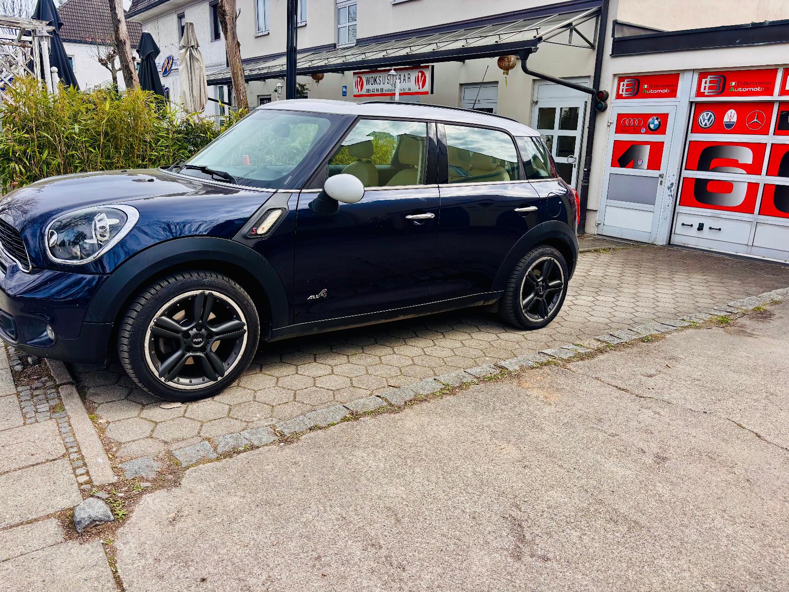 MINI Countryman Cooper SD All4    NEU MOTOR !!!