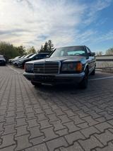 Mercedes-Benz 500 - blaue Mercedes-Benz 500