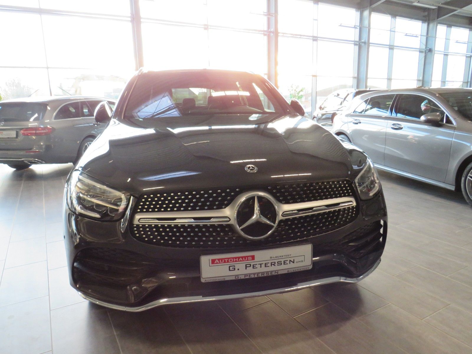 Fahrzeugabbildung Mercedes-Benz GLC 220 d 4M*AMG*AHK*Distronic*CAM*LED