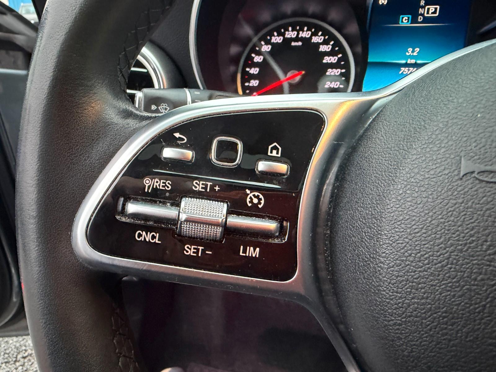 Mercedes-Benz C-Class Limousine 4Matic Burmester,PANO,Kamera uvm, миниатюра 17