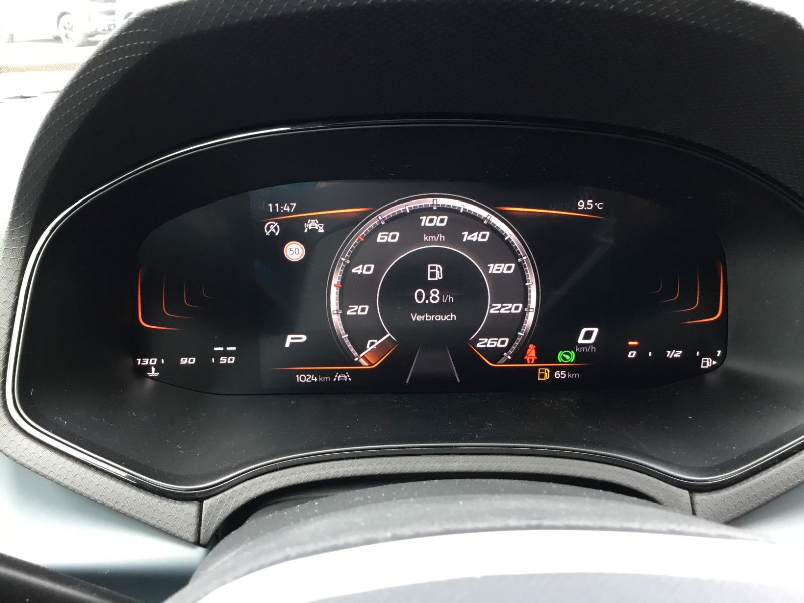 Fahrzeugabbildung SEAT Arona 1.0 TSI Style DSG+AHK+ACC+Navi+Kamera