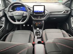 FORD Puma 1.0 EcoBoost Mild Hybrid NAVI,SHG,LH,FSH FORD Puma 1.0 EcoBoost Mild Hybrid NAVI,SHG,LH,FSH