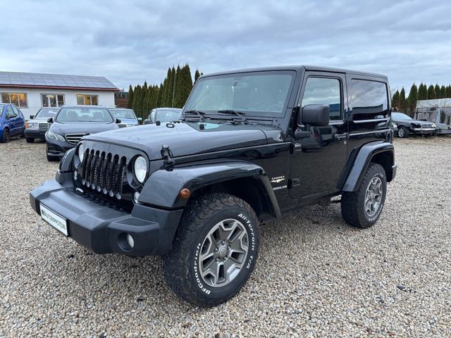 Jeep Wrangler 2.8 CRD Unlimited Sahara+NAVI+AHK+LEDER