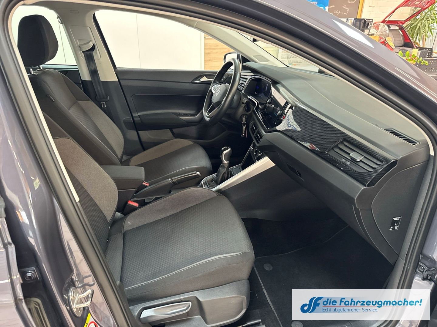 Fahrzeugabbildung Volkswagen Polo VI Life Navi Digitales Cockpit LED ACC Appl