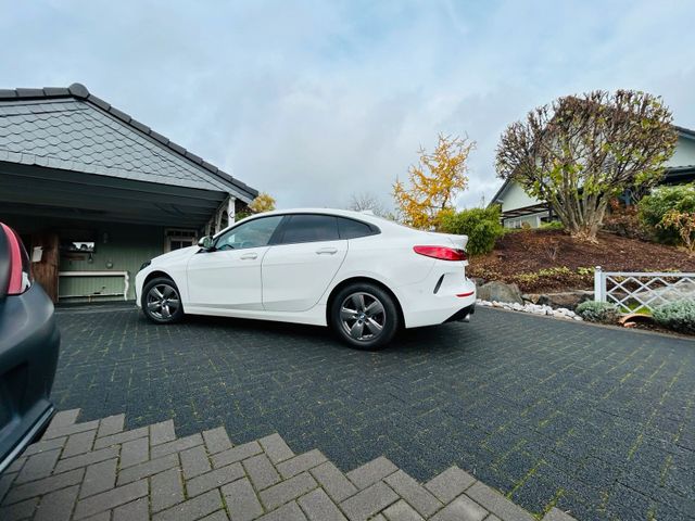 BMW BMW 218i Gran Coupé Top gepflegt