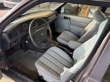 Mercedes-Benz 190 E 2,0  TÜV und H Kennzeichen  - Mercedes-Benz 190 mit Benzin-Antrieb: Limousine, 2.0