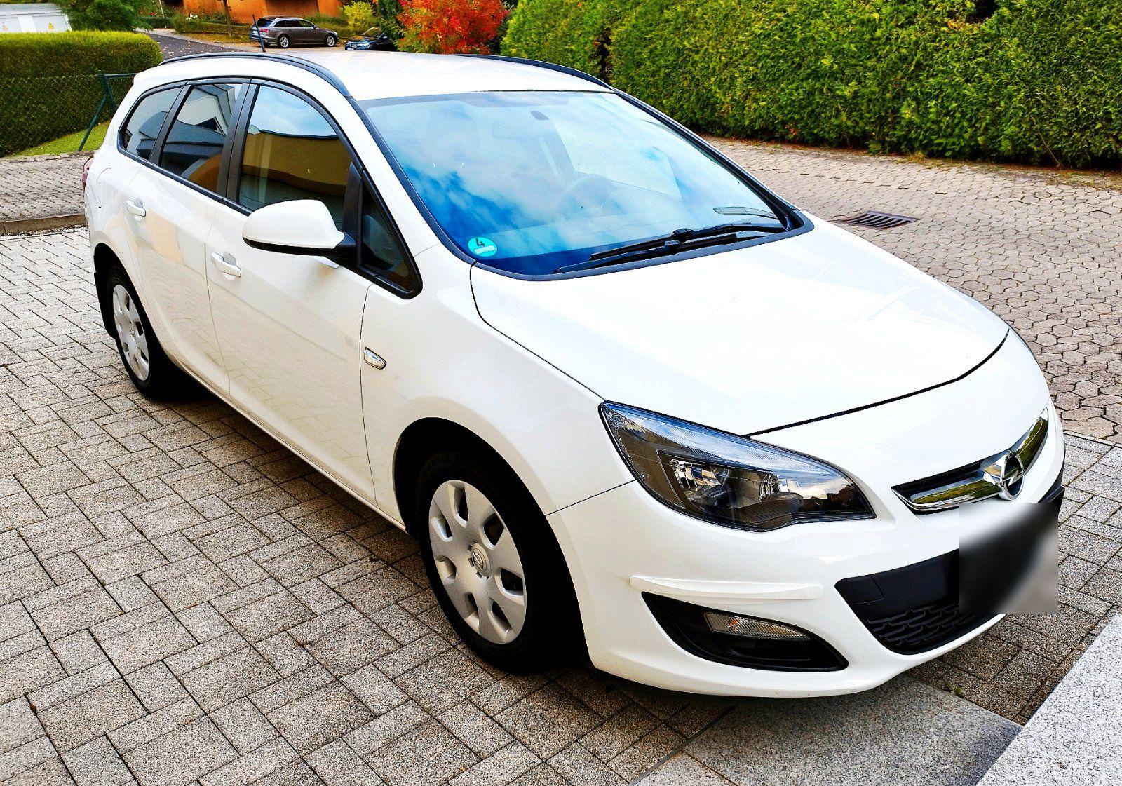 Opel Astra 2013 — фото 5