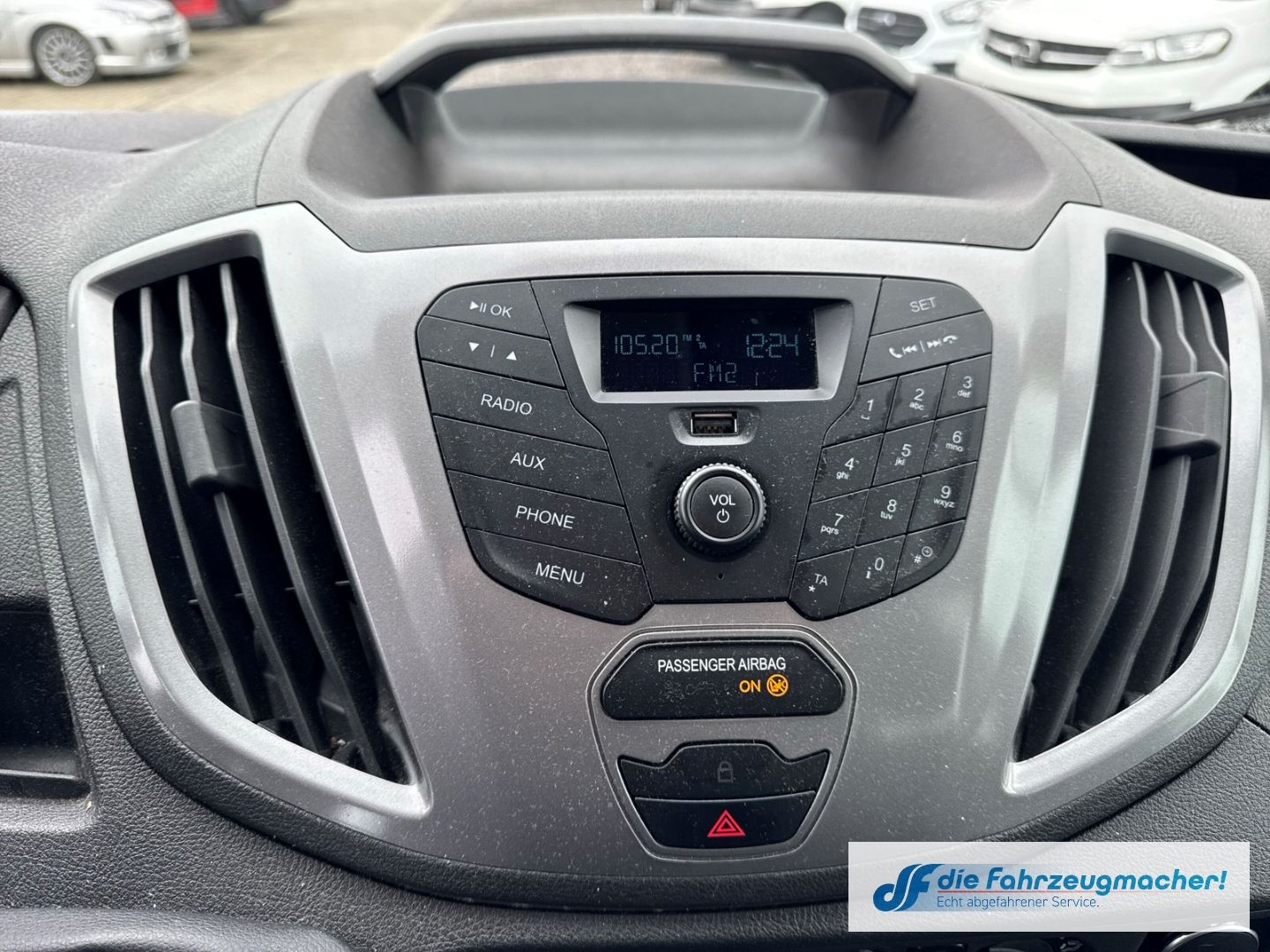 Fahrzeugabbildung Ford Transit Kombi 350 L3 2.2 TDCi DPF *2790 *KLIMA